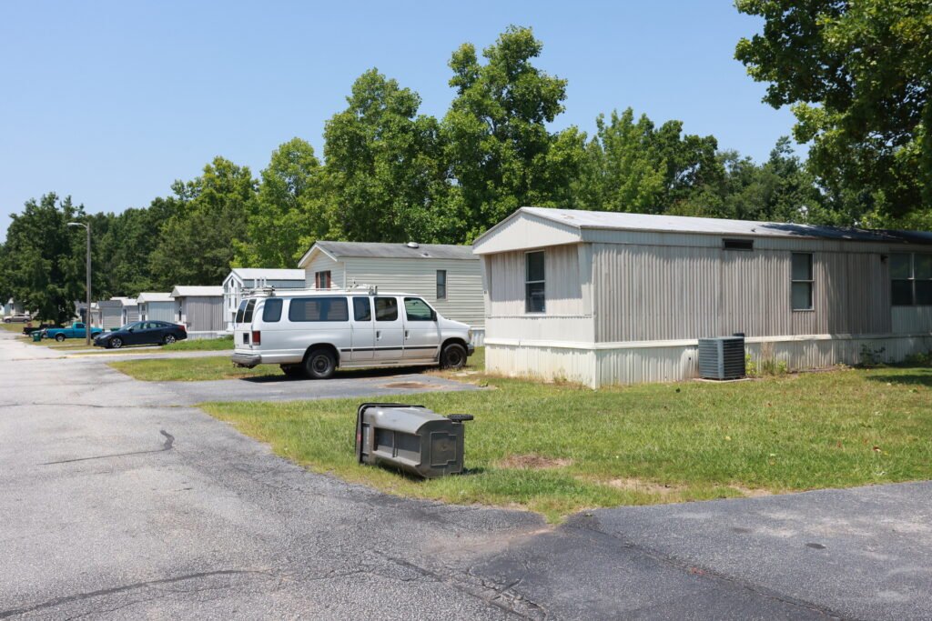 Parakeet Communities, homes, comfortable, Fox Creek, modern, Manufactured homes for rent